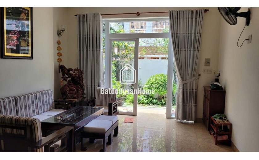 Nhà 1 trệt 1 lầu 1 tum – 5PN, hẻm 4m Phú Đức, Vĩnh Hòa – 9,5 tỷ